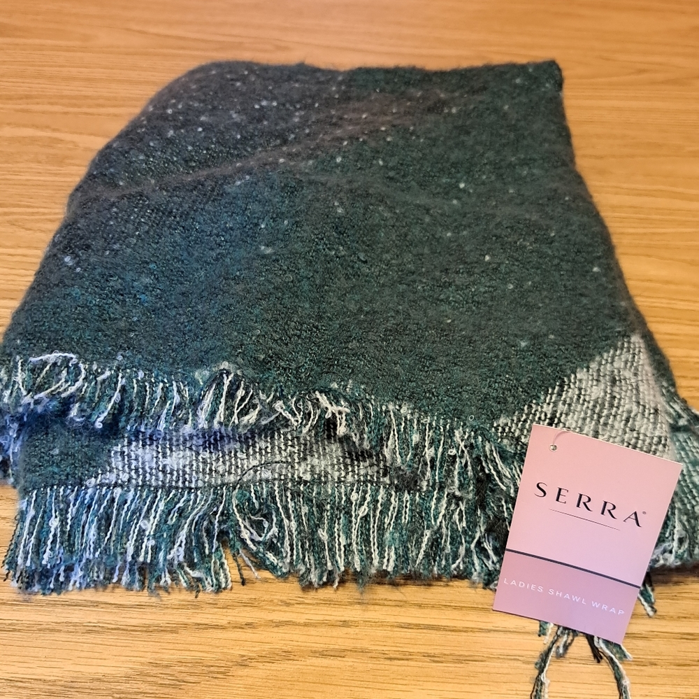 NWT Serra Shawl Wrap